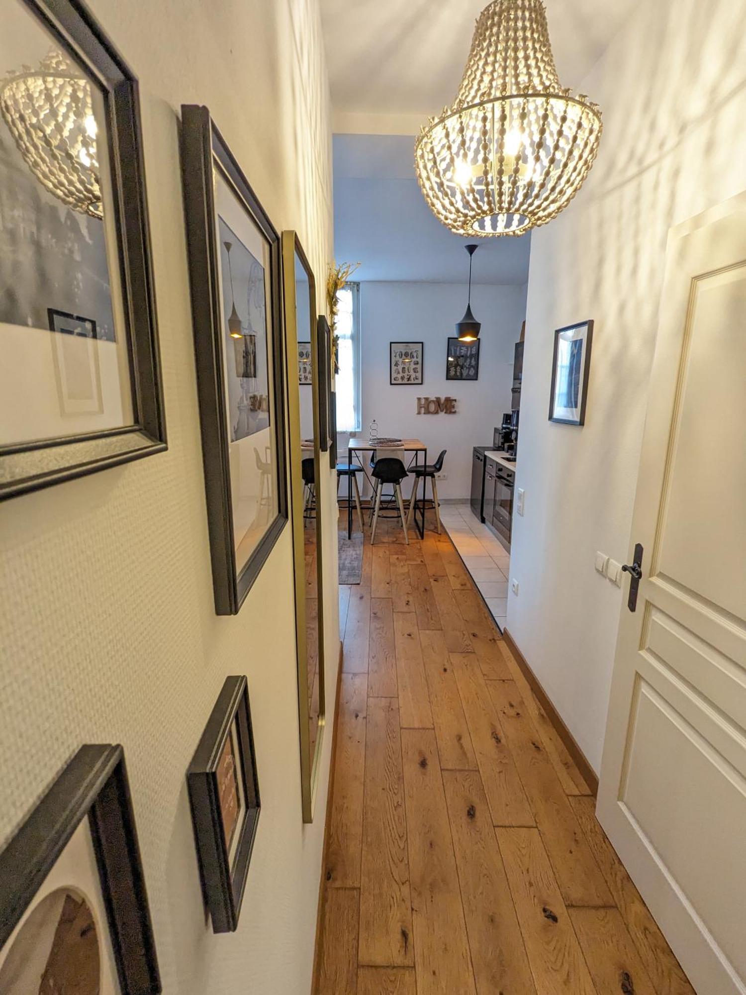 Appartement Place De La Cath' Avec Parking Colmar Luaran gambar