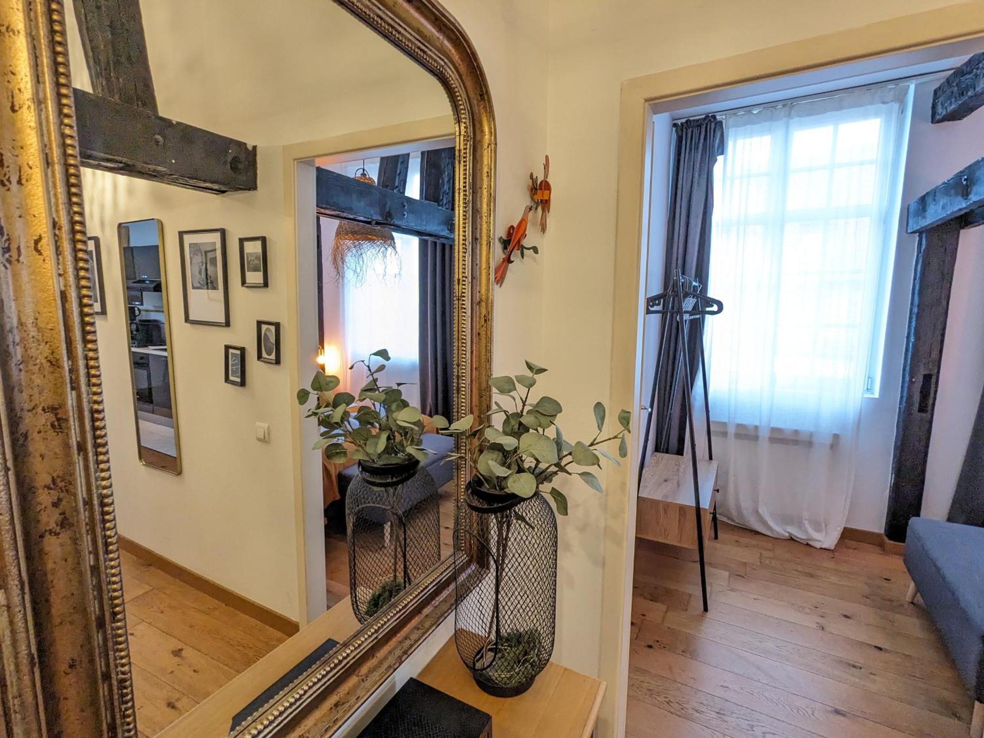 Appartement Place De La Cath' Avec Parking Colmar Luaran gambar